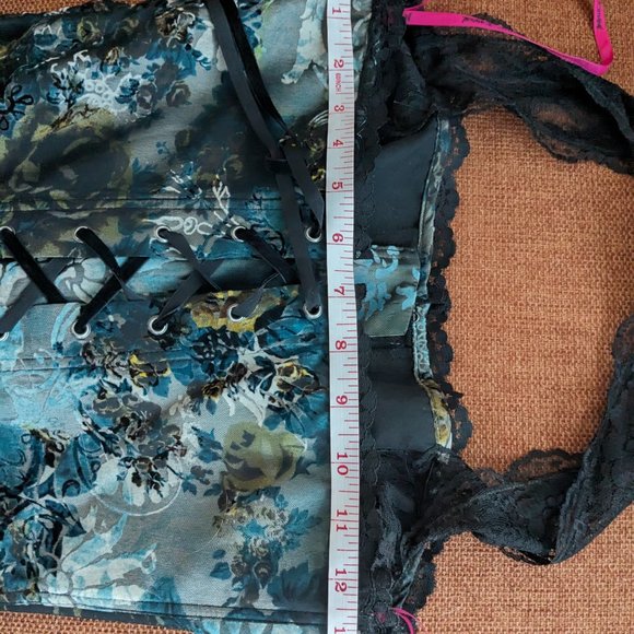 Betsey Johnson floral cocktail/grad dress size 2 - Picture 7 of 10